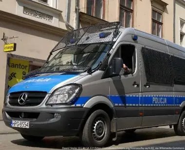 37-latek z Chorzowa i plantacja w mieszkaniu. Sosnowieccy kryminalni weszli na trop
